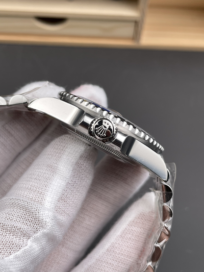 GMT Master II 126710 "Batgirl"