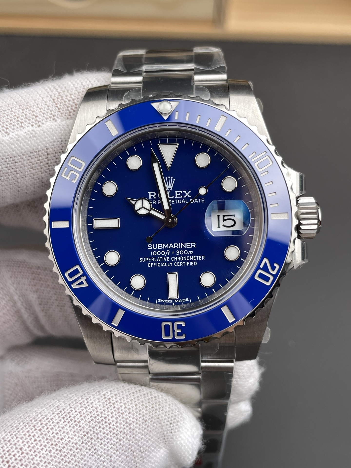 Submariner Date 126619LB