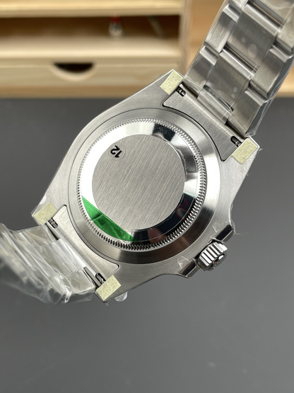 Submariner Date 116610LV