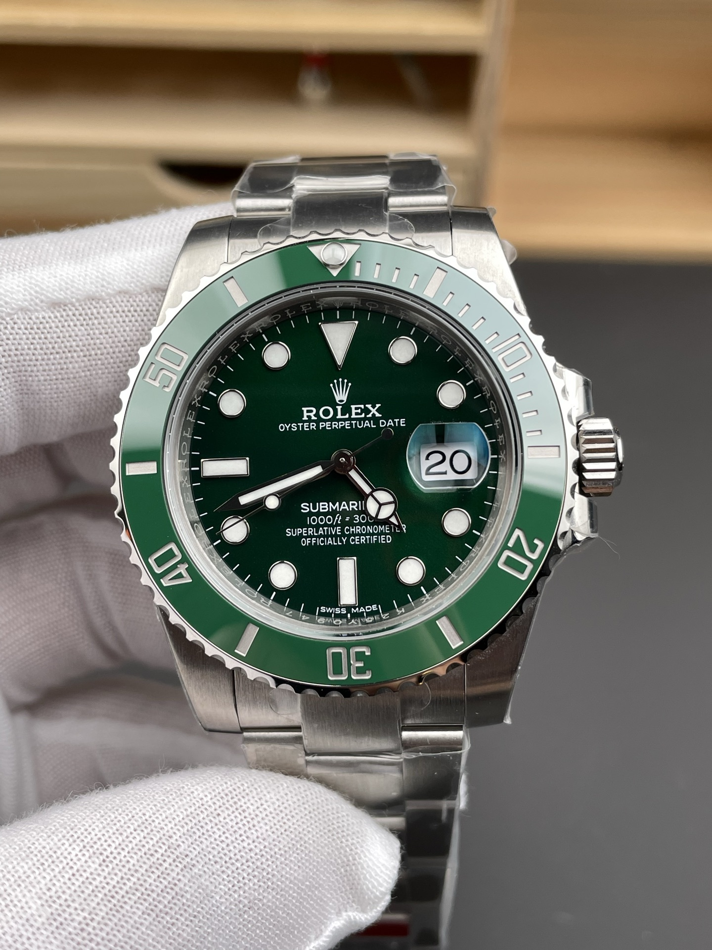 Submariner Date 116610LV
