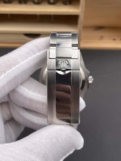 Submariner Date 126619LB