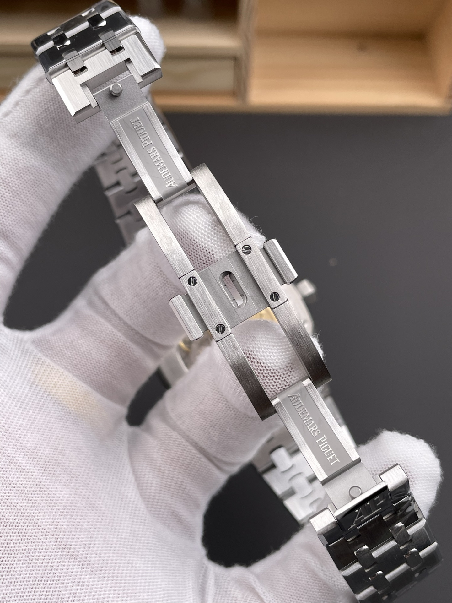 Royal Oak Silver/White 15400ST