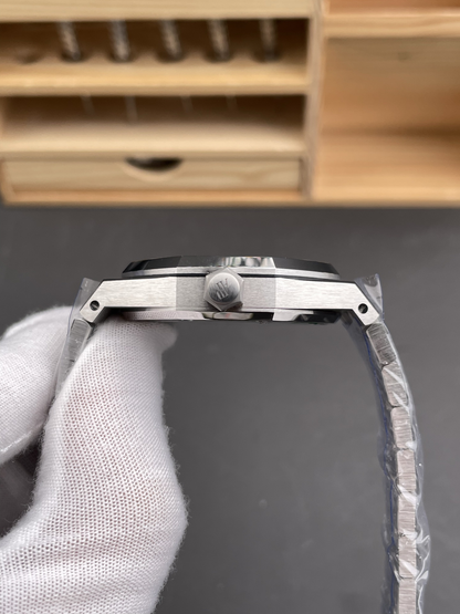 Royal Oak Silver/Black 15400ST