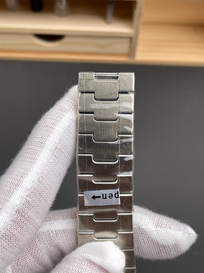 Santos Skeleton Silver/White